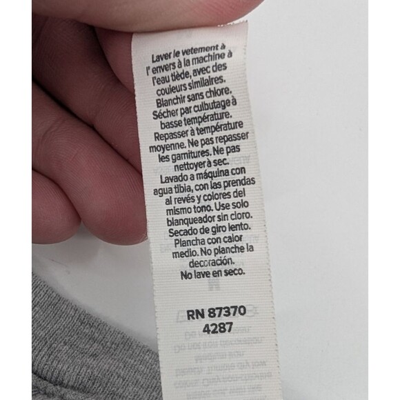 What We Do In The Shadows Vladislav Cat Grey Movie Graphic T-Shirt Size Medium - Picture 6 of 7